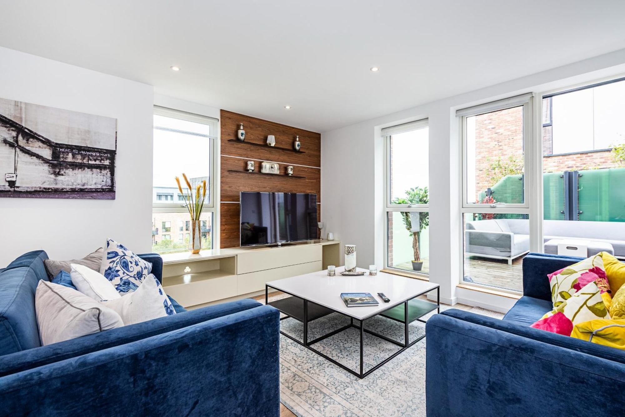 Chiswick Park 3 Bed 3 Bath West London - Parking Appartement Buitenkant foto